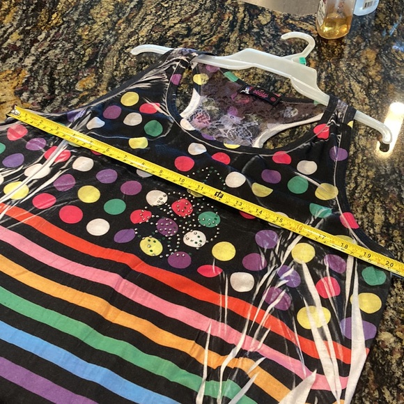 Fun summer Sleeveless Tunic top, size Medium - Picture 7 of 7